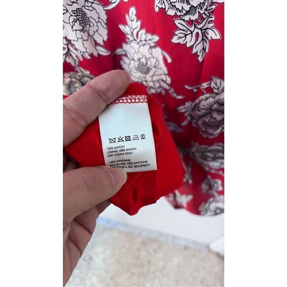FREE PEOPLE RED FLORAL V NECK DRESS WOMENS SIZE XS - Picture 7 of 9